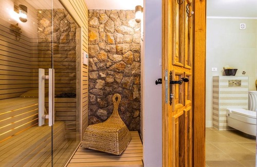 Jablanac House | Cozy 2-bedroom house in a serene spot with AC