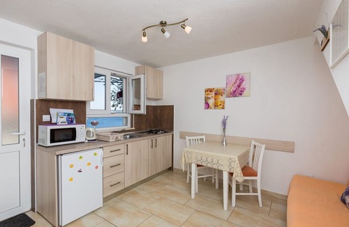 Lozica Apartment | Apartments Lovro - Duplex One Bedroom Apartment with Terrace and Partial Sea View (1)