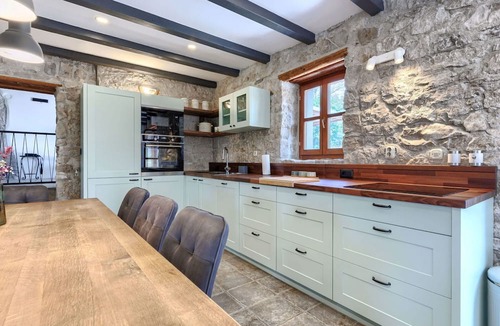 Labin House | Wonderful villa for 7 people with private pool, WIFI, A/C, TV and terrace
