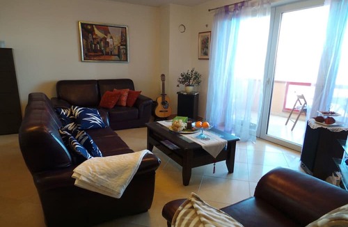 Tulisevica Apartment | Superb Lovran Apartments with Sea Views - One Bedroom Apartment with Balcony