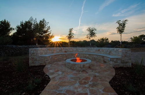 Milna (Brac) Villa | Luxury Villa Nature - Heated Pool, Fire Pit & Sauna. Surrounded by nature only