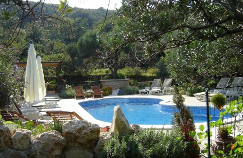 Mundanije Apartment | Pool apartments Mirjana