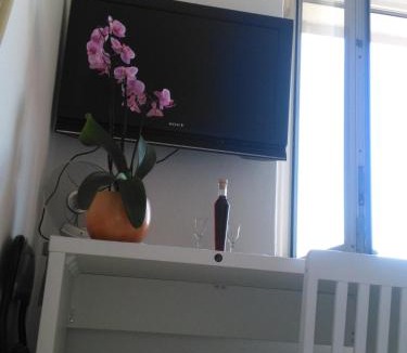 Cove Tri Zala (Zrnovo) House | Rooms Katica