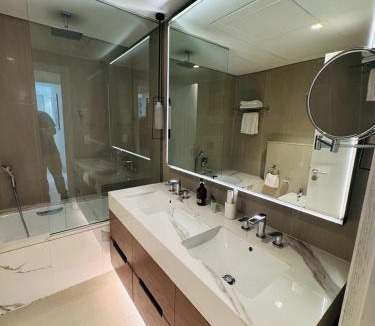 Sharm Apartment | Oscar Apartment in Address Beach Resort Fujairah