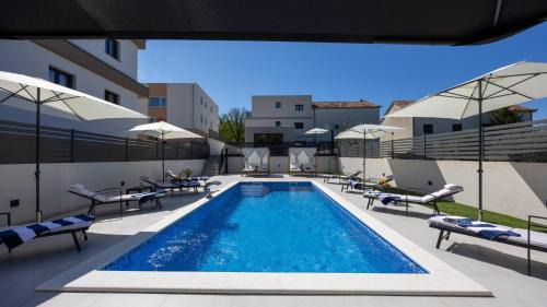 Kamen Apartment | Apartment with pool Ivano by Villas Guide