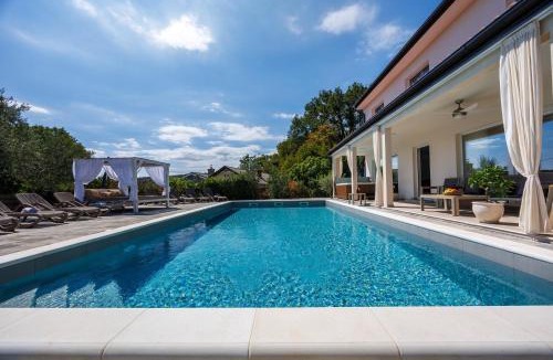 Bribir Villa | Villa Valentina - Luxurious holiday for 9 people with xxl pool and whirpool