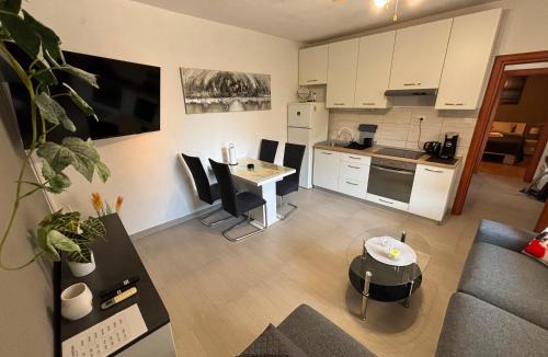 Vranjic Apartment | Apartment MaMaLu