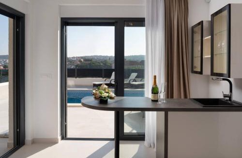 Razanj Villa | NEW ! Villa Palm Bay 1 & 2 with two heated pool - near sea