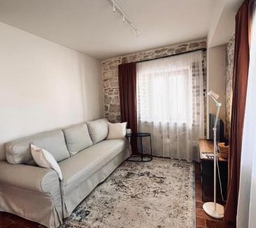 Mali Maj Apartment | KORONSOVAC House with 4 Apartments