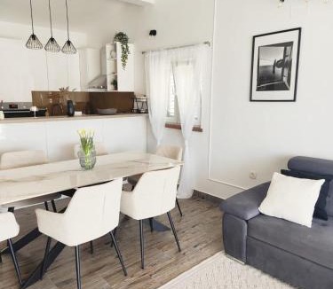 Lastovo Apartment | Antoni Apartment