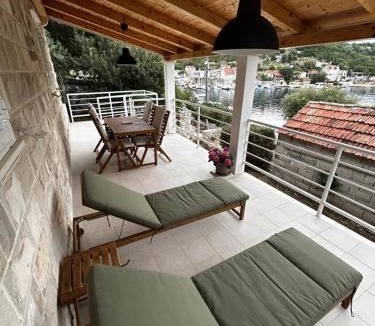 Banici House | Holiday Home Magazin