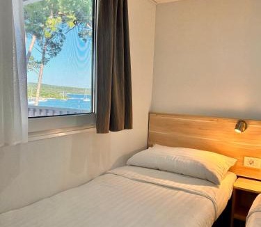 Mali Losinj Apartment | Mobile Home Victoria Vista