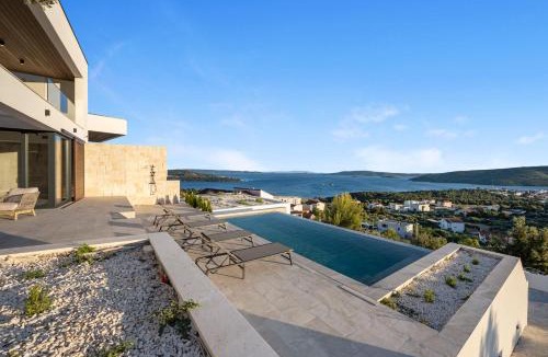 Seget Vranjica Villa | Royal Sky Elite Villa Residence