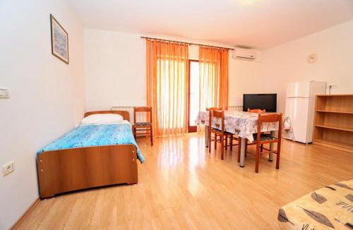 Savudrija Apartment | Apartments with WiFi Savudrija, Umag - 27176