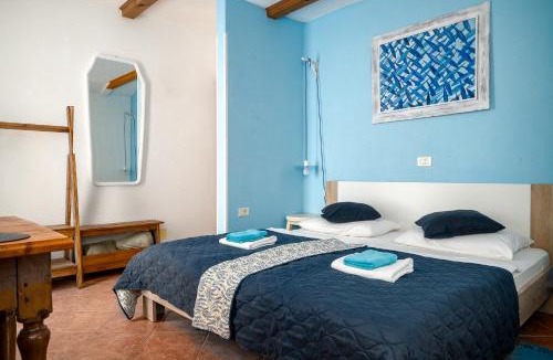 Momjan Apartment | San Mauro Countryside Retreat with Restaurant & Wine Cellar