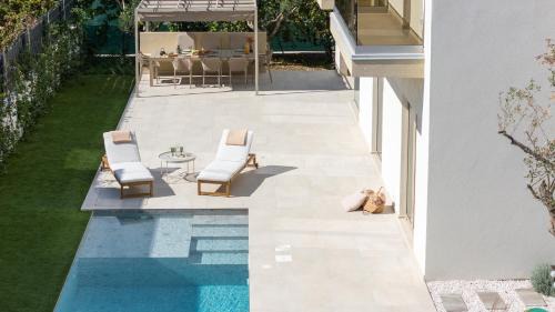 Kastel Luksic Villa | Villa Veluri with 4 bedrooms and heated pool