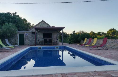Razvode Villa | Božini dvori