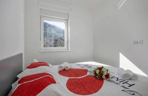 Plomin Apartment | Seafront Villa Andrijana