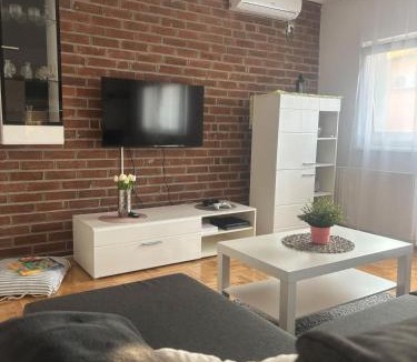 Belisce Apartment | Apartman Loni , Belišće