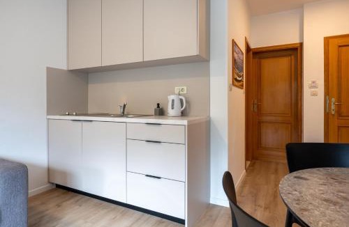 Ratac Apartment | Apartments Lucija Makarska-first row to the sea