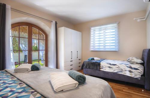 Rebici Villa | Sun-kissed Villa in Rebići