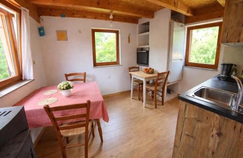 Donja Voca Apartment | Glamping Volčji tabor - zavetje tišine sredi gozda