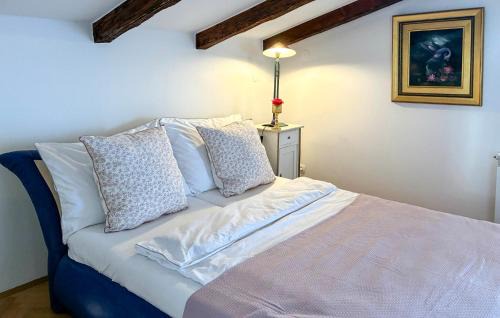 Ika Apartment | 2 Bedroom Gorgeous Apartment In Opric