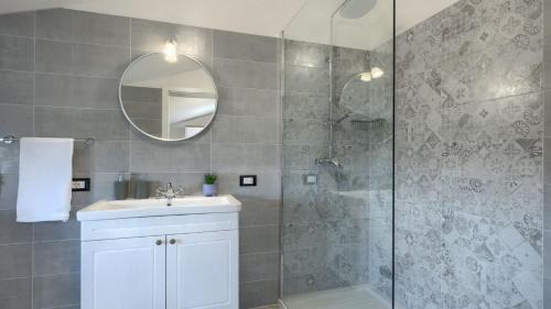 Motovun Villa | Rustic villa Pietro with panoramic view in Motovun