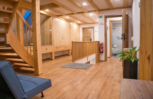 Praprotna Polica Apartment | Domačija Kveder