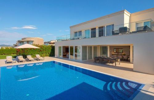 Crveni Vrh Villa | Lusso Mare Istria Luxury Beach villa