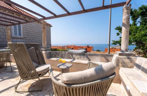 Pile Villa | Maxima Comoda luxury villa