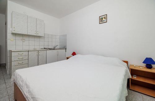 Baric Draga Apartment | Apartment Irmica