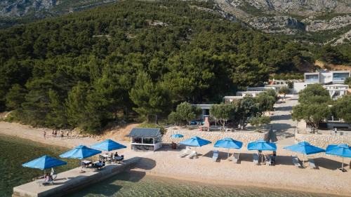 Drvenik House | Camp Milo Moje