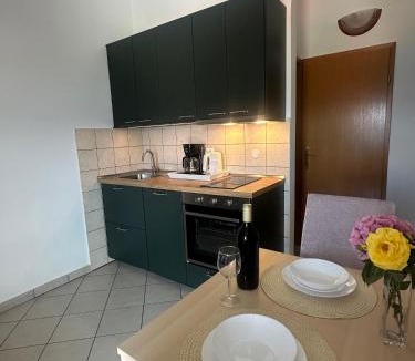 Slatine Apartment | Apartments Jelica