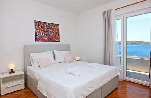 Grebastica House | Seaside family friendly house with a swimming pool Sparadici, Sibenik - 24200