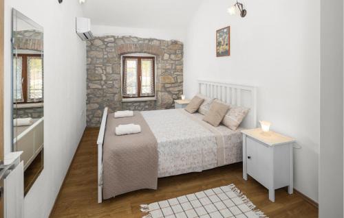 Nova Vas House | Four-Bedroom Apartment In Nova Vas