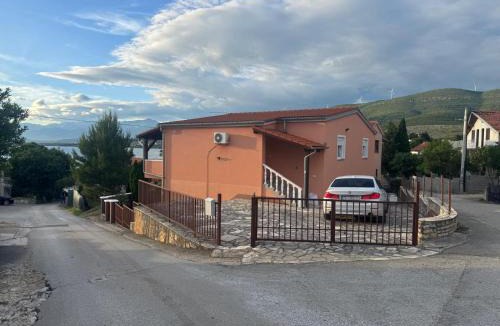Gornji Karin Apartment | Apartmani Greif