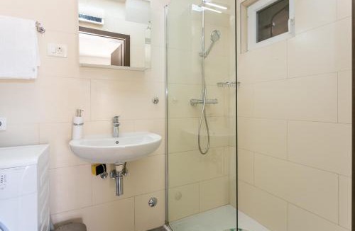 Cove Makarac (Milna) House | Holiday house with a parking space Milna, Brac - 20140