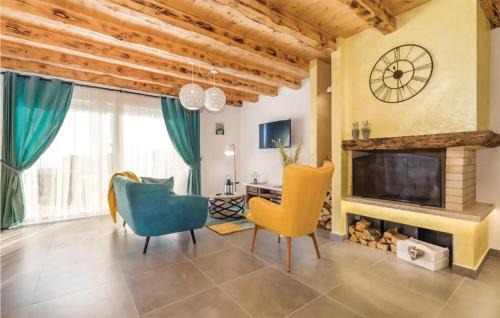 Obrs House | Beautiful Home In Moscenicka Draga