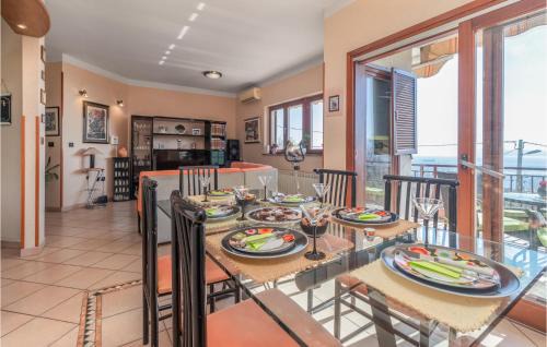Sodici Apartment | Beautiful Home In Glavani