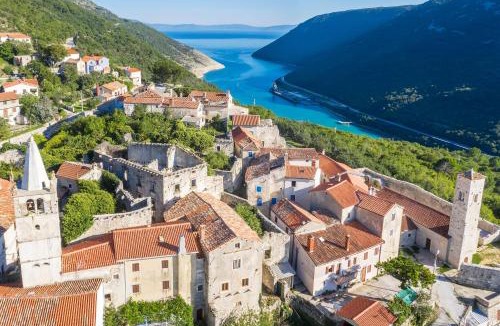 Zagorje Apartment | Seaview House