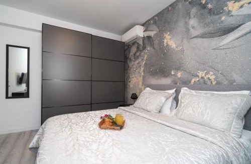 Celopeci Villa | Luxury Villa Entrata with private pool