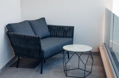 Slatine Apartment | Sea Sun Slatine with 2 bedrooms and pool, near beach
