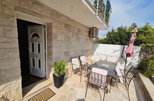 Supetar Apartment | Villa CasaBlanca
