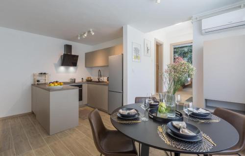 Porec Apartment | Nice Apartment In Porec With Wifi