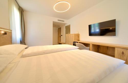 Cres Bed & Breakfast | Mamin san