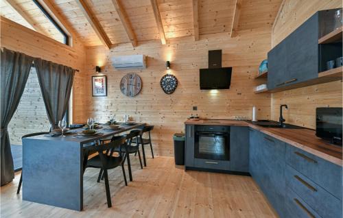 Krapinske Toplice House | Lovely Home In Klokovec