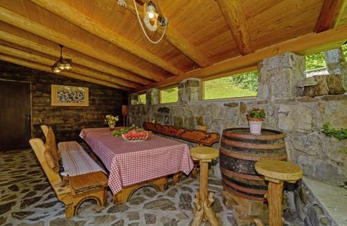Presika House | Sobol in Kočičin (Haus für 6-9 Personen)