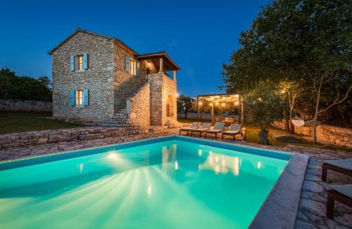 Heraki Villa | Villa Rovo