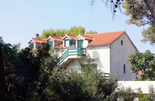 Mirce Apartment | Apartments by the sea Mirca, Brac - 5655